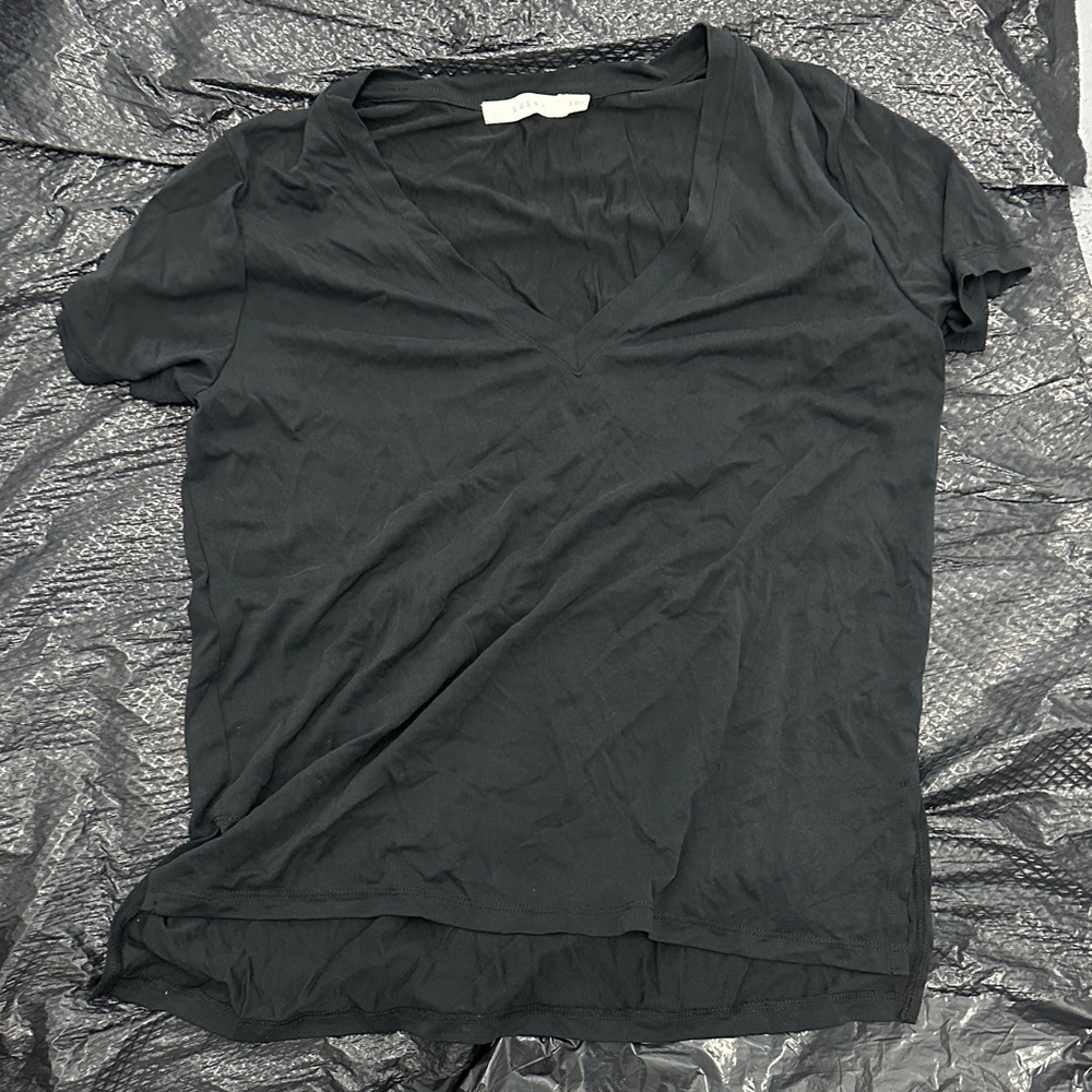 Lush Black V-Neck Short Sleeve Tee
